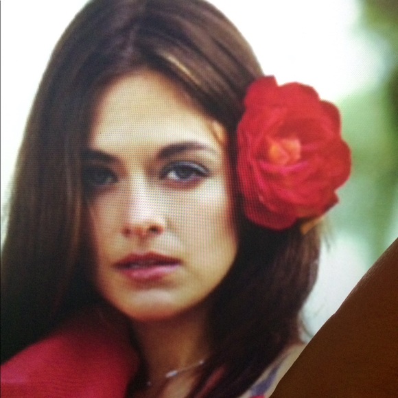 I’m Rebecca, a 5 star, VTG loving Posh Ambassador - Picture 2 of 3